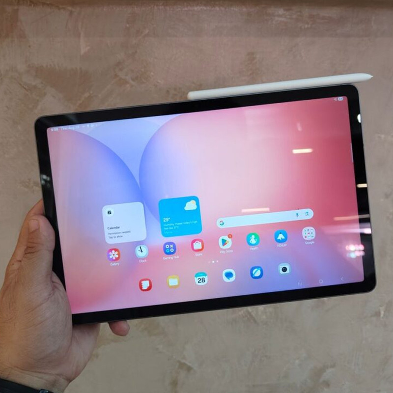 تبلت 10.9 اینچ سامسونگ مدل Galaxy Tab S10 Lite 5G با ظرفیت 128 گیگابایت و رم 6 گیگابایت، قابلیت پشتیبانی از سیم کارت، رزولوشن دوربین اصلی ۸ مگاپیکسل، پشتیبانی از قلم، به همراه شارژر دیواری 25 وات سامسونگ مدل EP-TA800