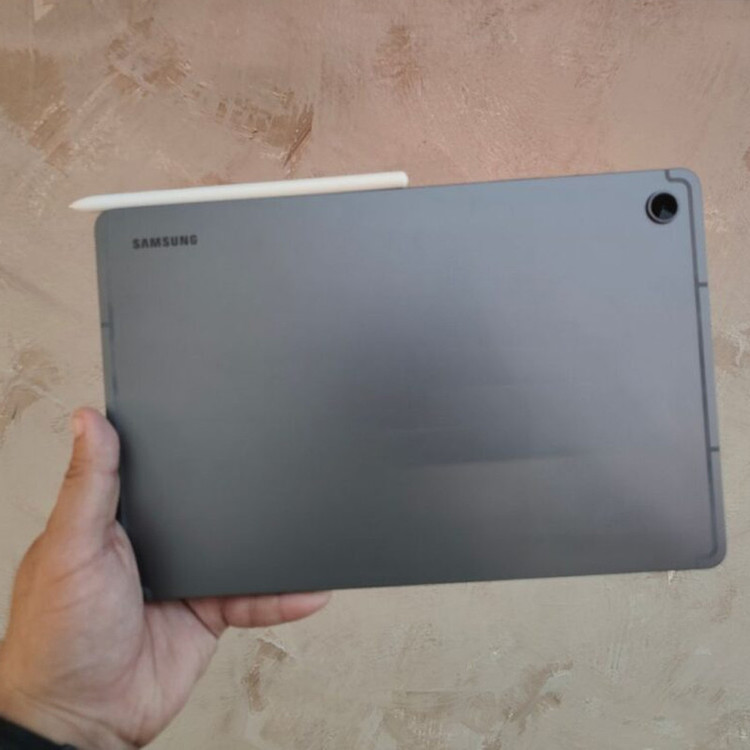 تبلت 10.9 اینچ سامسونگ مدل Galaxy Tab S10 Lite 5G با ظرفیت 128 گیگابایت و رم 6 گیگابایت، قابلیت پشتیبانی از سیم کارت، رزولوشن دوربین اصلی ۸ مگاپیکسل، پشتیبانی از قلم، به همراه شارژر دیواری 25 وات سامسونگ مدل EP-TA800