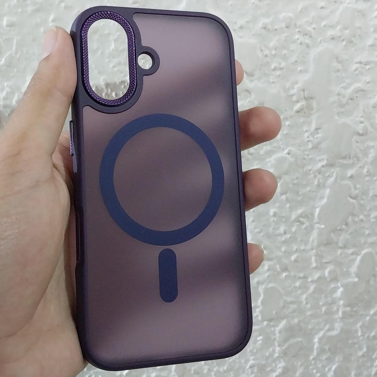 کاور گوف مدل Silicone Half Metal مناسب برای گوشی موبایل اپل iPhone 16