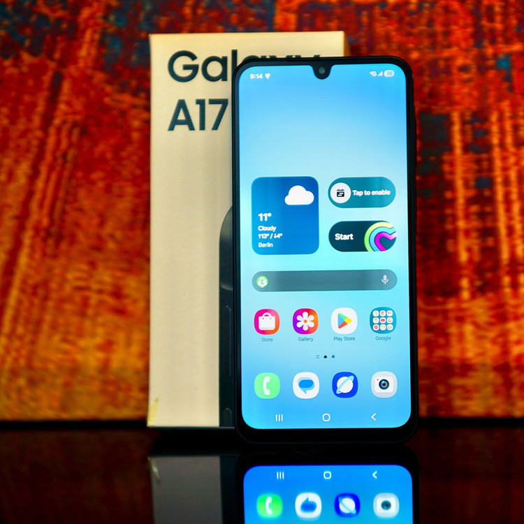گوشی موبایل سامسونگ مدل Galaxy A17 4G دو سیم کارت ظرفیت 128 گیگابایت و رم 4 گیگابایت - به همراه شارژر 25 وات سامسونگ
